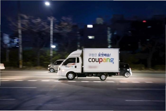 새벽배송 금지 논란, 노동권과 생활 편익이 충돌한 2025년 핵심 사회 이슈로 부상 기사 이미지