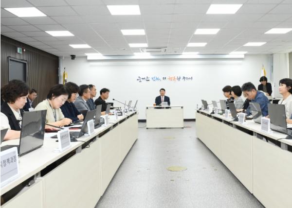구리시, ‘2025년 지역경제 활성화 종합대책 보고회’ 개최 기사 이미지