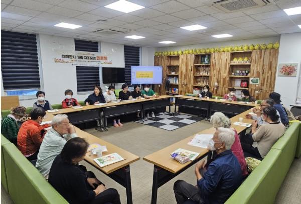 '돌봄 가족도 쉼이 필요해' 강화군, 치매 가족 힐링·자조모임 큰 호응 속 마무리 기사 이미지