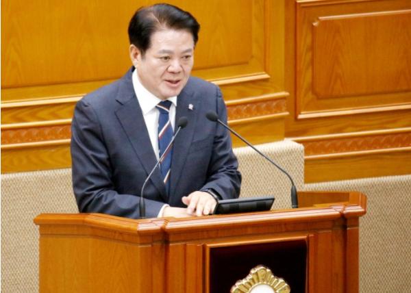 최대호 안양시장. 내년 시정운영 방향 밝혀…AI 기반 스마트 콤팩트 도시 등 비전 제시 기사 이미지