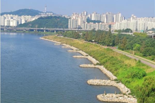 서울시, 한강 자연형 호안 복원율 90% 넘었다…2028년까지 전 구간 복원