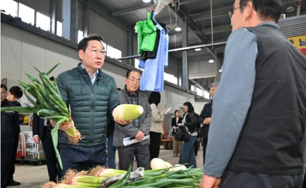 인천시, 남촌농산물도매시장 찾아 고유가 대응 점검