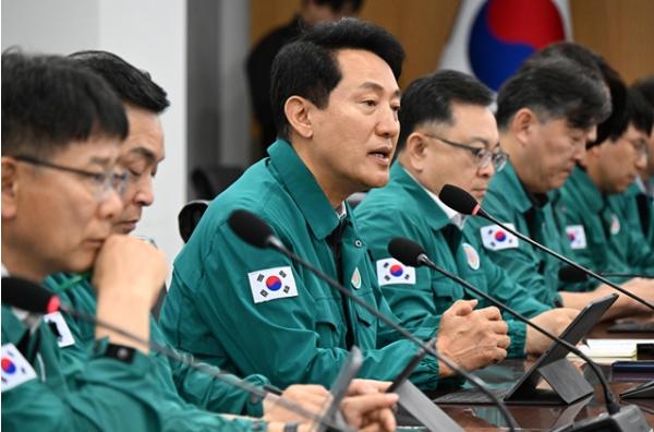 오세훈 서울시장, 복귀 후 첫 공식 일정 ‘여름철 대책 특별 점검회의’ 주재