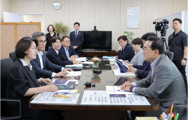 추미애 지사, 박홍근 기획예산처 장관 만나 재정위기 극복 위한 협조, 경기남부광역철도 국가철도망 반영 요청