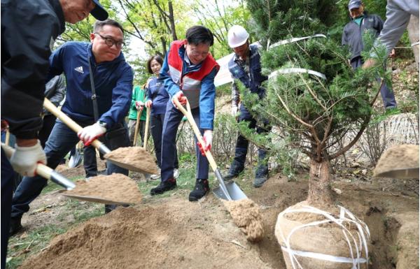 서대문구, 나무 30만 그루로 도시를 숲으로